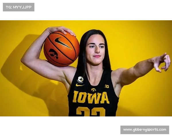 WNBA商品销量创新高 克拉克99号球衣全球脱销引爆热潮